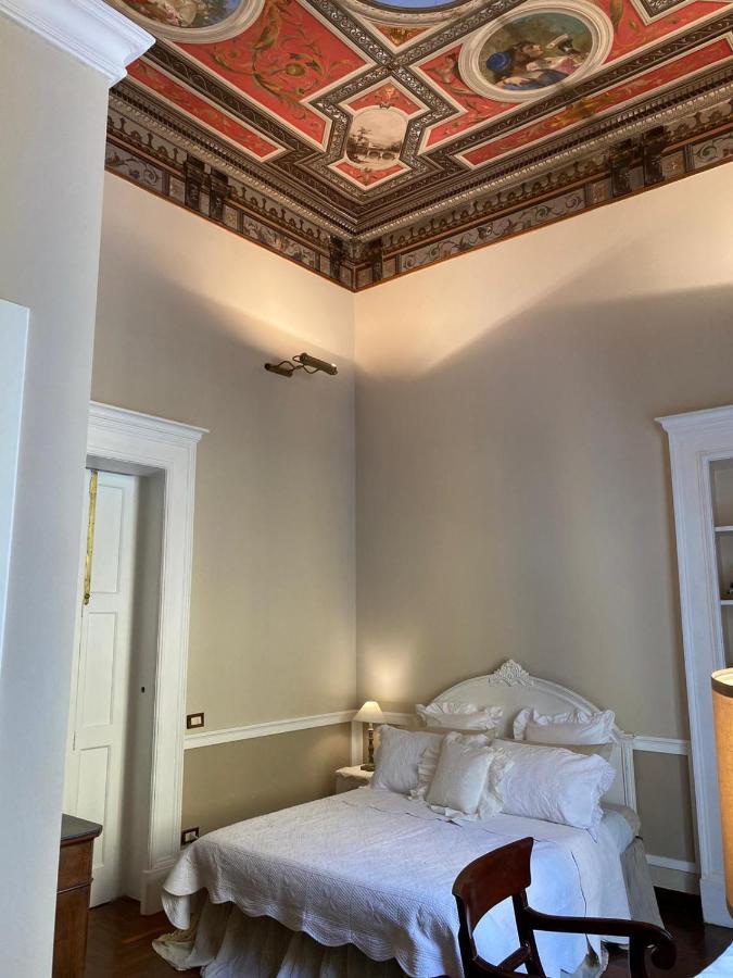 Le Sorelle Duomo Neapol Zewnętrze zdjęcie